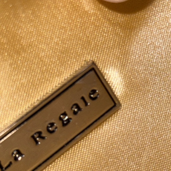 exquisite Hardcase Square Gold Rhineston Covered La Regale clutch - Picture 10 of 15